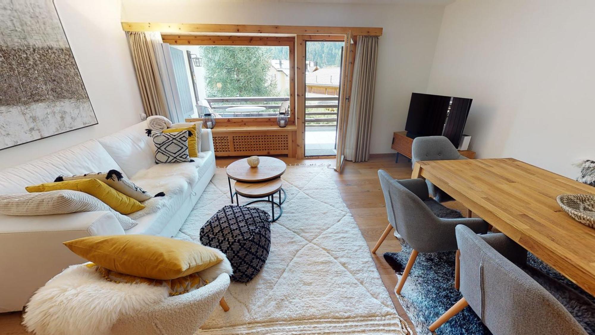 Panorama Apartment *